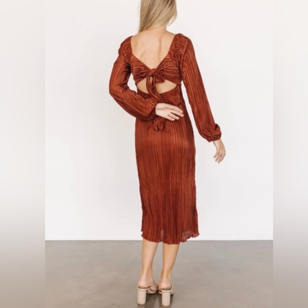 Baltic Born Amani Pleated Midi Dress Cinnamon Copper Brown Medium K2 - Picture 2 of 8